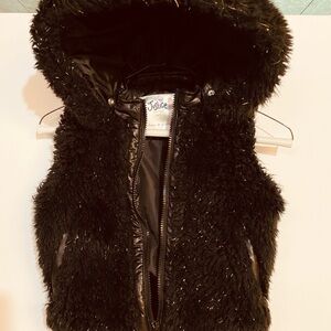 Kids Justice Vest with detachable hoodie ..Black/sparkly size 6/7